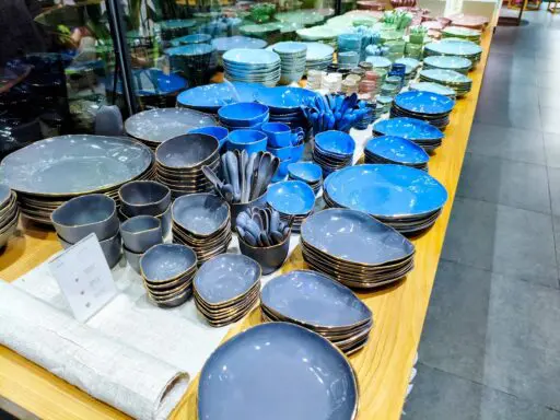 更に広く！「amai(Xuan Thuy店) 」大人気のベトナム発テーブルウェア