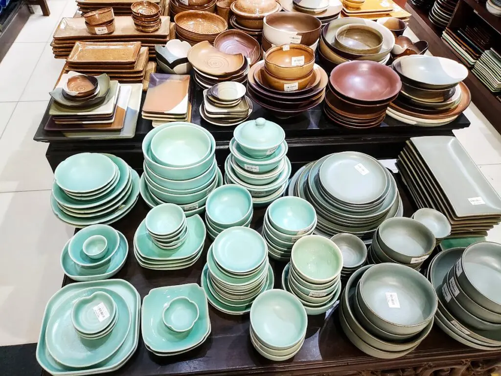 ホーチミン】ベトナム伝統陶器店「Dong Gia Enterprise」フランス人