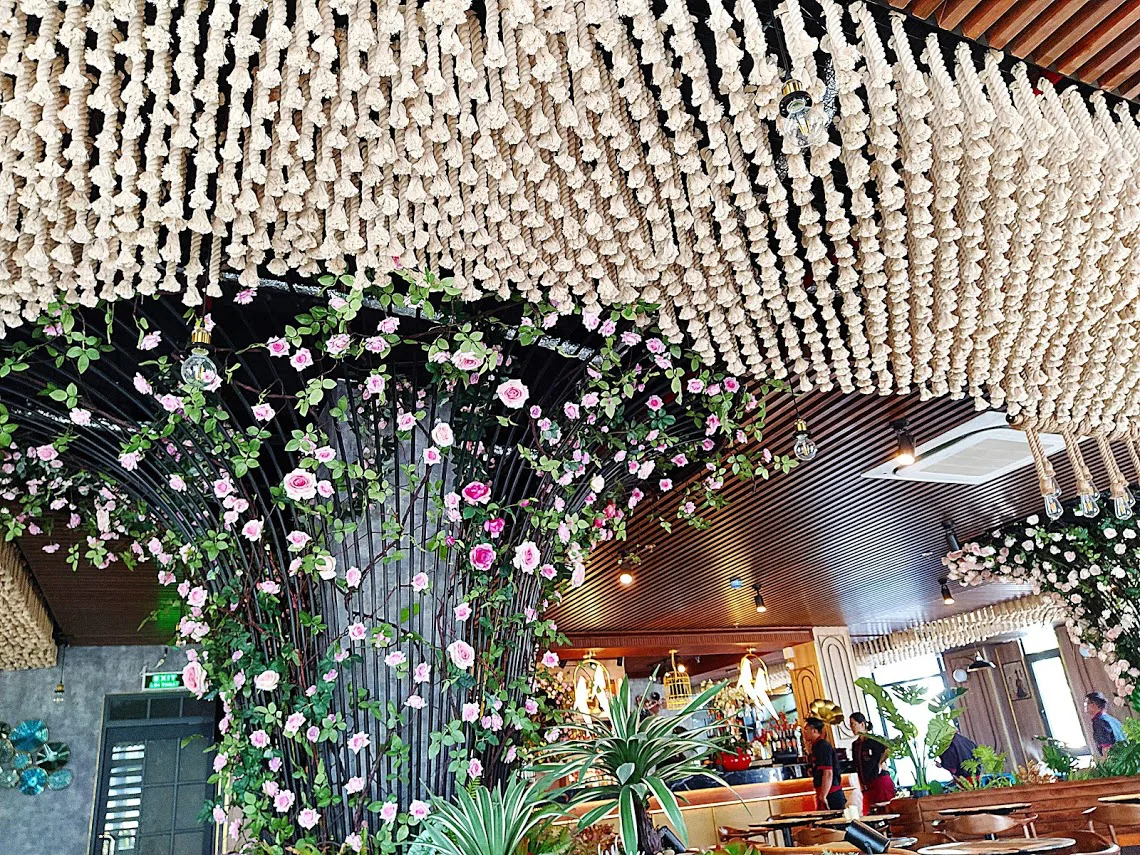 la rosa bostro ho chi minh
