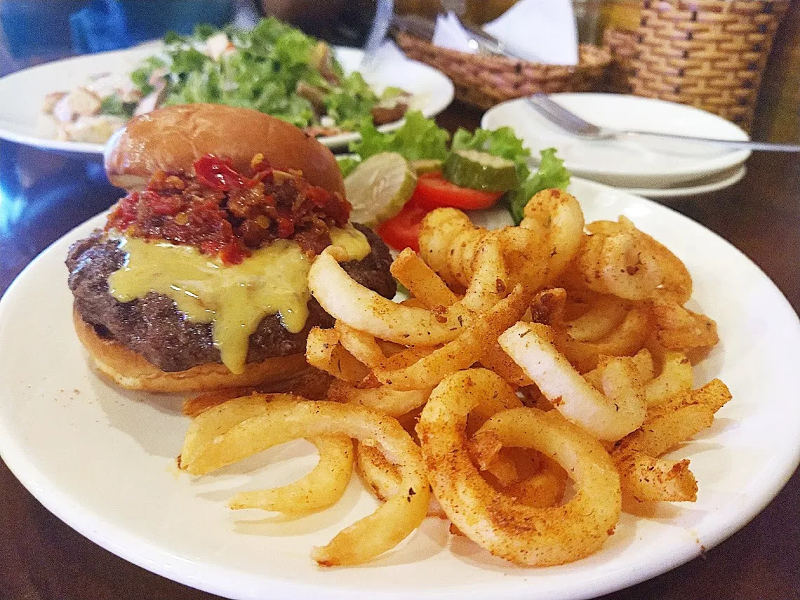 boyer's american grill10