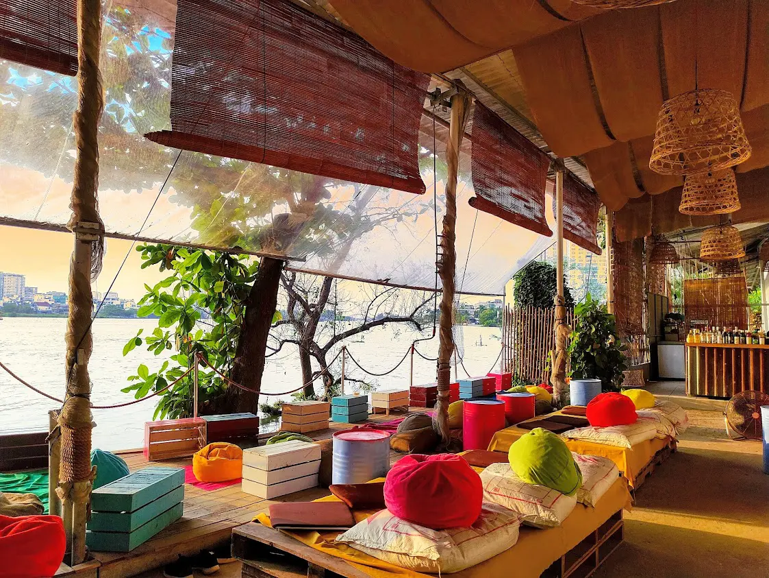 chill-deck-coffeebar10