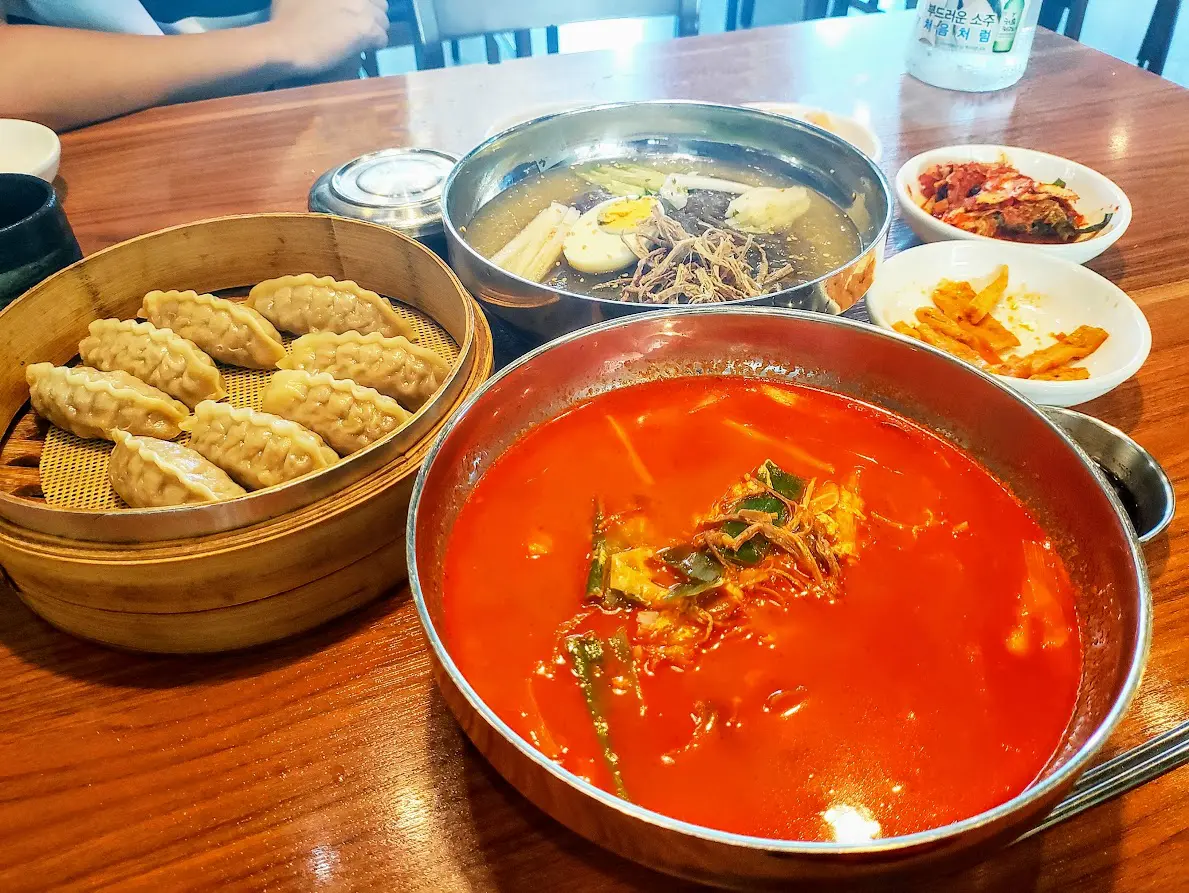 YUKDAEJANG Ho Chi Minh １０