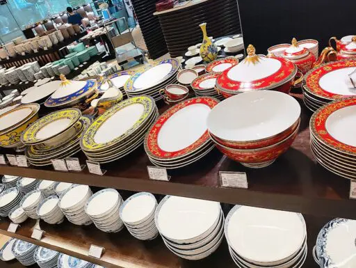 縁起物・ベトナム・ミンロン・高級陶器・置物・牛コレクション・美術品・インテリア 縁起物・ベトナム・ミンロン・高級陶器・置物・牛コレクション・美術品