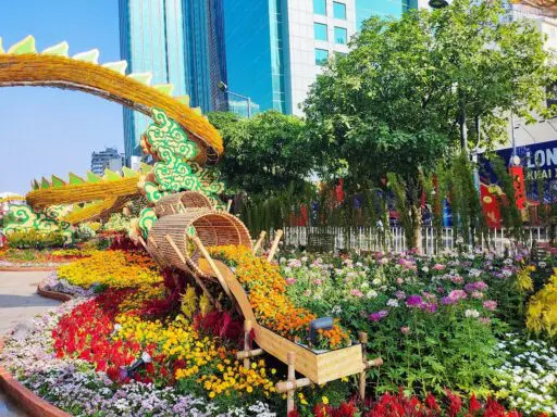 今年は辰年！ベトナム・ホーチミン旧正月名物「Nguyen Hue Flower