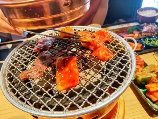 ホーチミンで日本の焼肉を堪能！焼肉「Nikutaro」七輪で焼く美味しいお