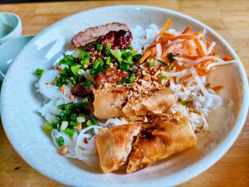 bun thit nuong di giao5