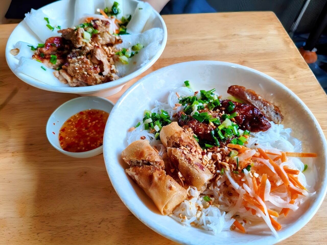 bun thit nuong di giao11