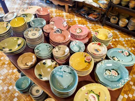 ホーチミンで人気の陶器店「Nang Ceramics」ベンタイン市場から徒歩1分