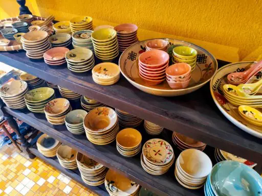 ホーチミンで人気の陶器店「Nang Ceramics」ベンタイン市場から徒歩1分