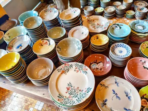 ホーチミンで人気の陶器店「Nang Ceramics」ベンタイン市場から徒歩1分