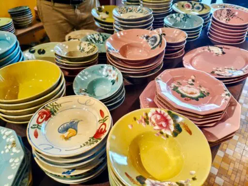 ホーチミンで人気の陶器店「Nang Ceramics」ベンタイン市場から徒歩1分