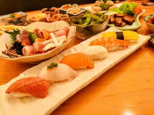 ホーチミン大衆寿司居酒屋「サケトスシ」ファンビッチャン